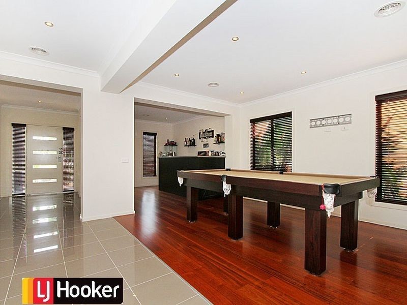 8 Hepburn St, South Morang VIC 3752