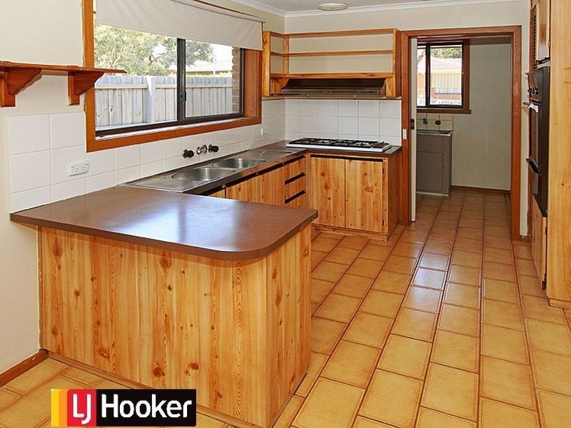 13 Fraser Close, Mill Park VIC 3082