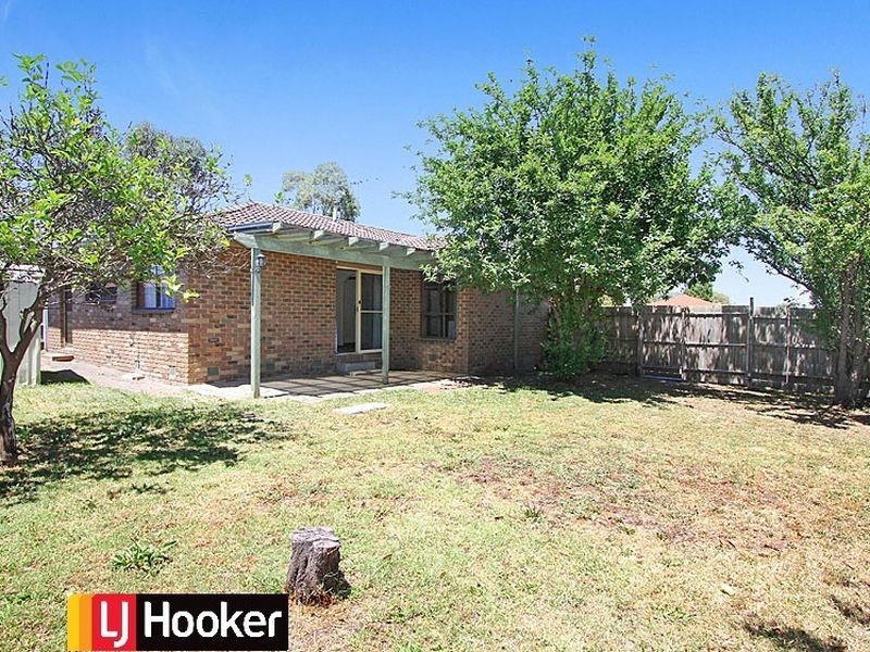 13 Fraser Close, Mill Park VIC 3082