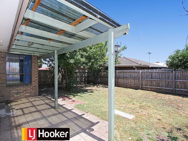 13 Fraser Close, Mill Park VIC 3082