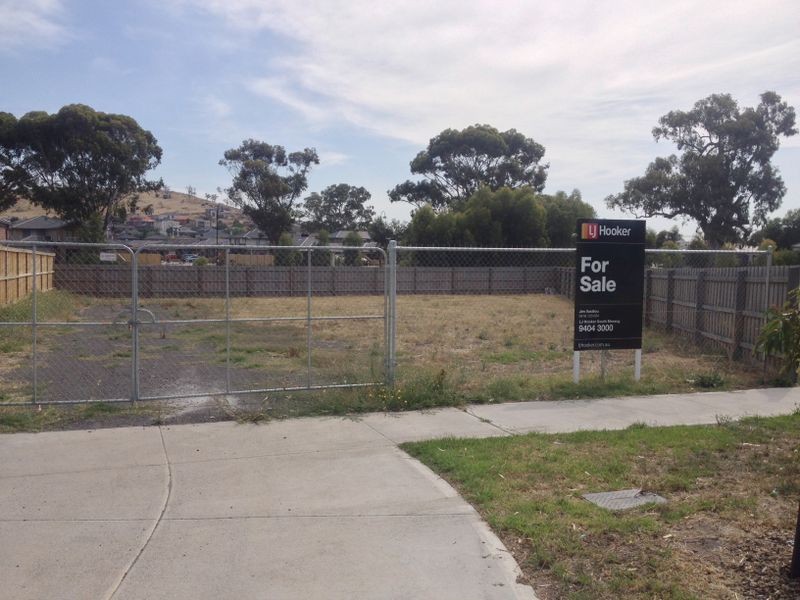 55 Applegum Drive, South Morang VIC 3752