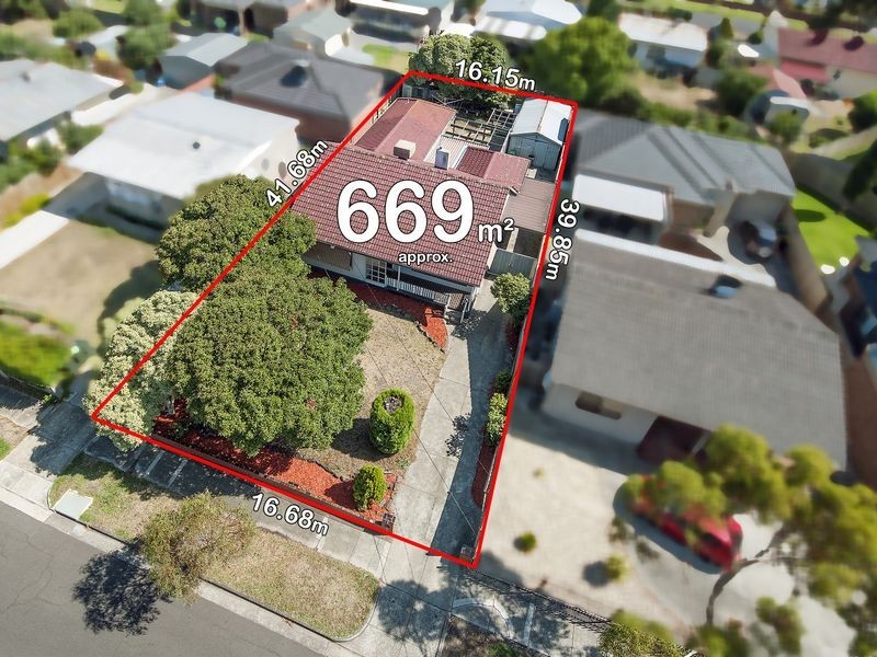 8 Vervale Avenue, Fawkner VIC 3060