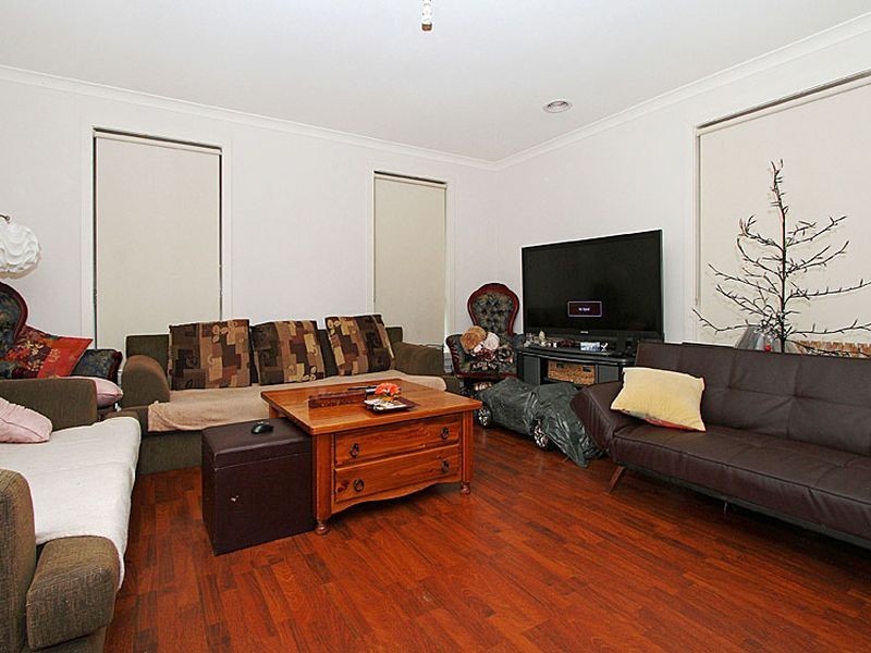 213 The Lakes Boulevard, South Morang VIC 3752