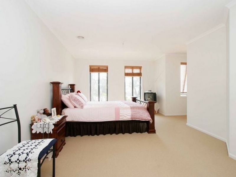 31 Tennyson Circuit, Mill Park VIC 3082