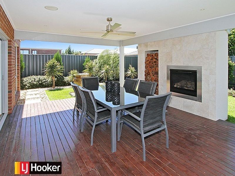 14 Galloway Dr, Mernda VIC 3754