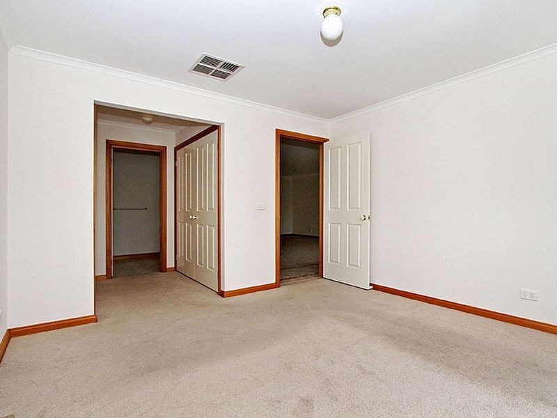 33 Auburn Road, South Morang VIC 3752