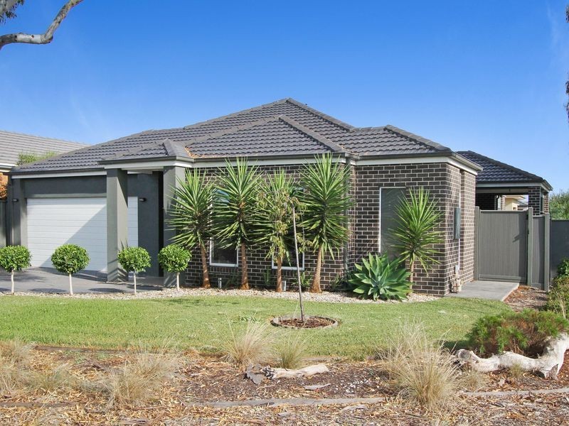 44 Greig Drive, Mernda VIC 3754