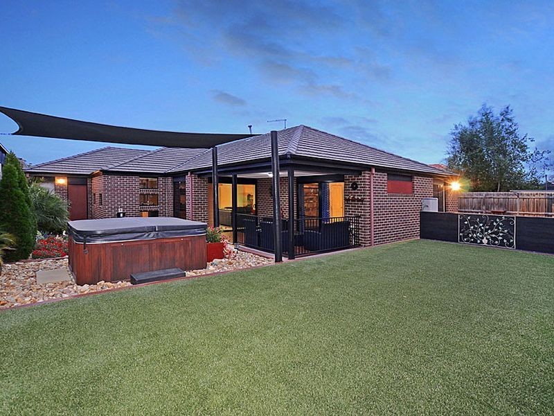 35 Auburn Road, South Morang VIC 3752