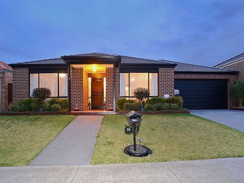 35 Auburn Road, South Morang VIC 3752