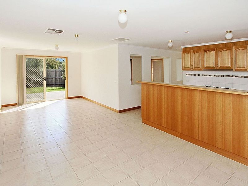 24 Ellendale Way, South Morang VIC 3752