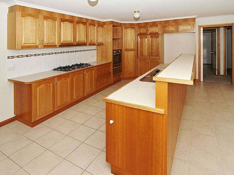 24 Ellendale Way, South Morang VIC 3752