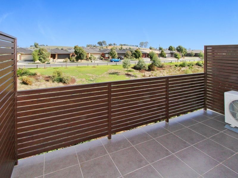 25 Chanticleer Drive, Mernda VIC 3754