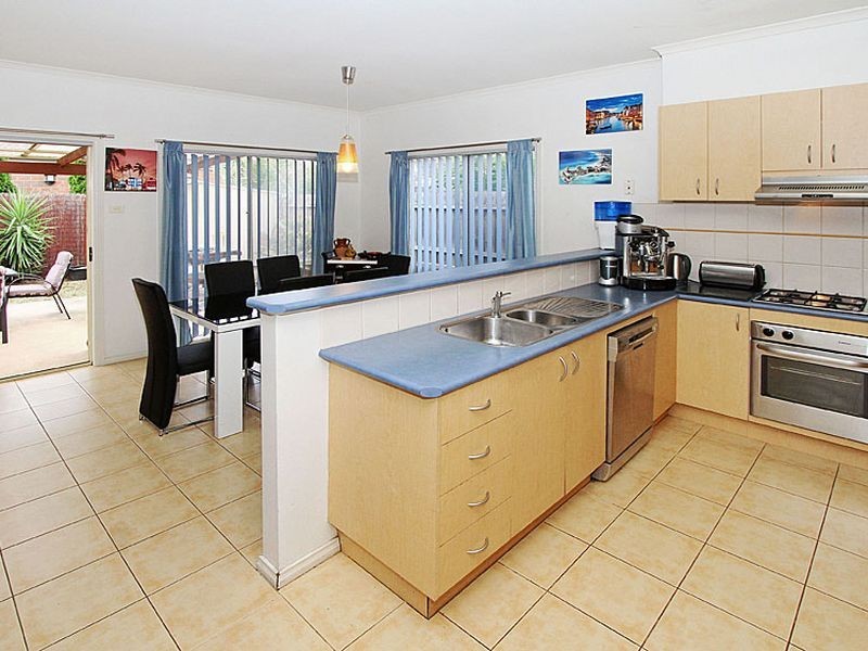 8 Xavier Way, South Morang VIC 3752