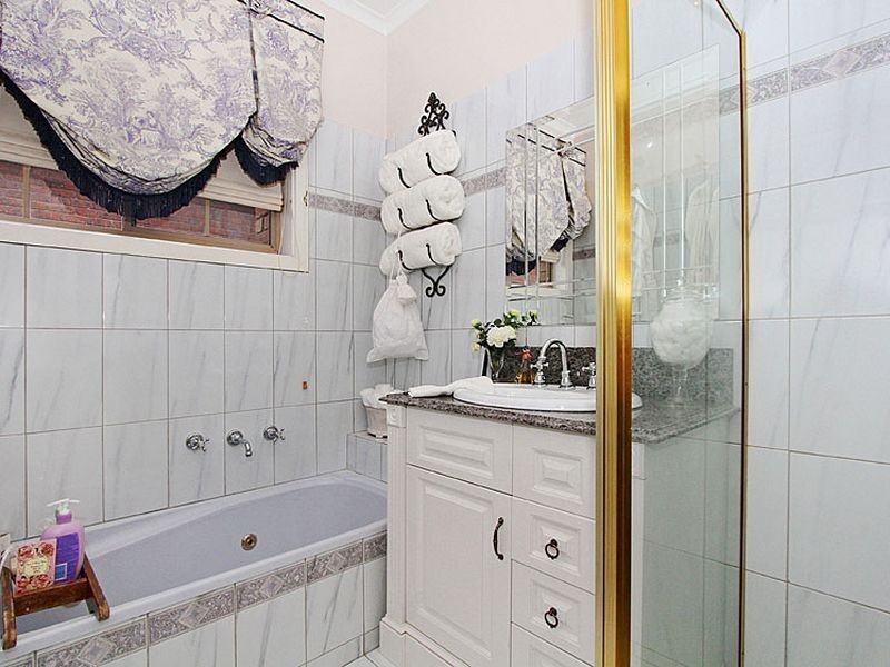 4 Ballan Street, Reservoir VIC 3073