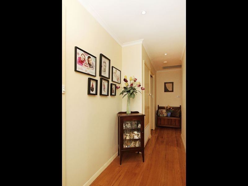 11 Chifley Street, Lalor VIC 3075