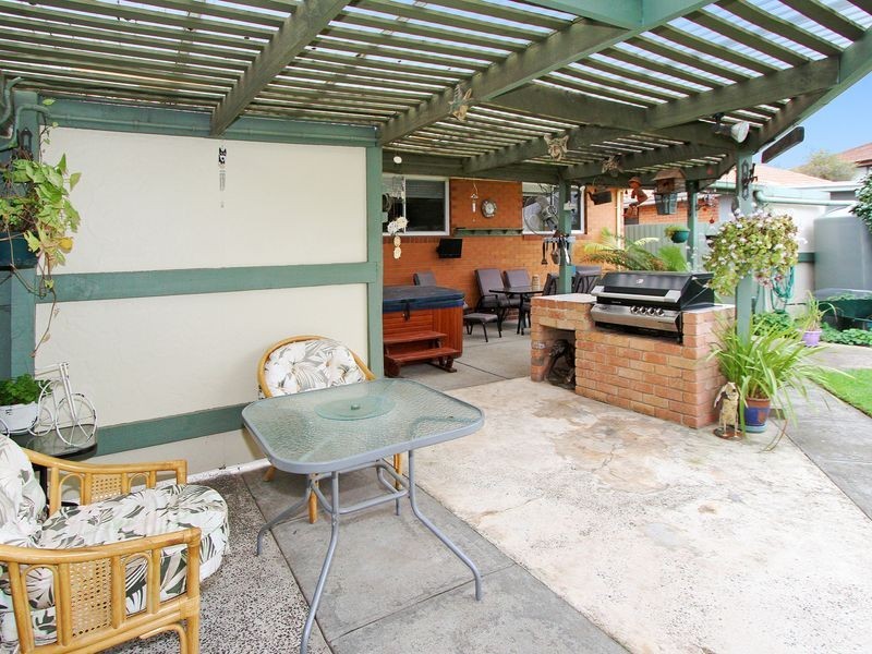 11 Chifley Street, Lalor VIC 3075
