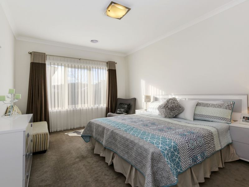 42 Lanata Street, South Morang VIC 3752