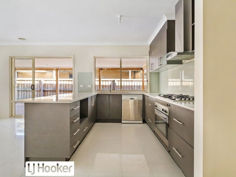 18 Monet Place, South Morang VIC 3752