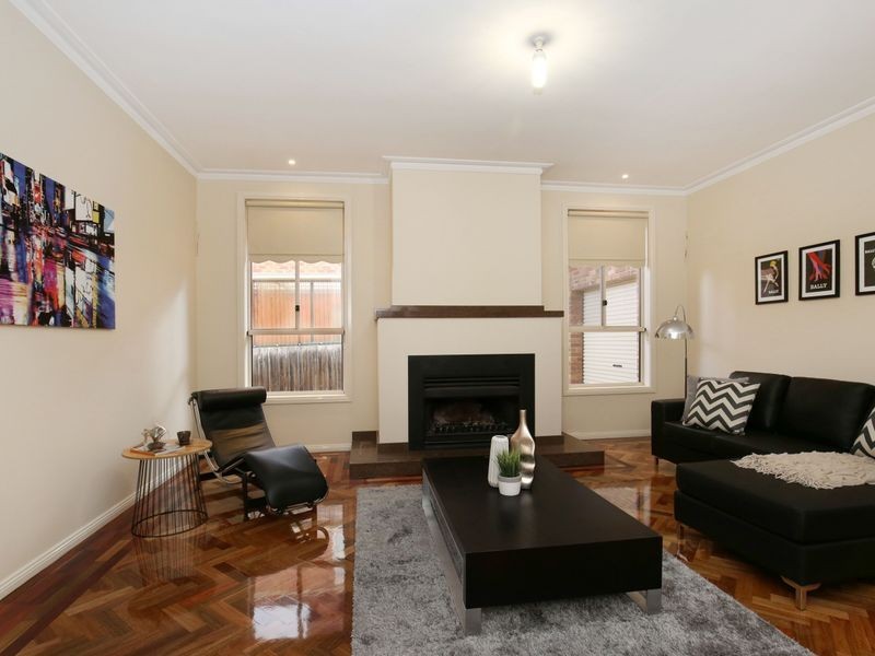 14 Honeyeater Terrace, South Morang VIC 3752