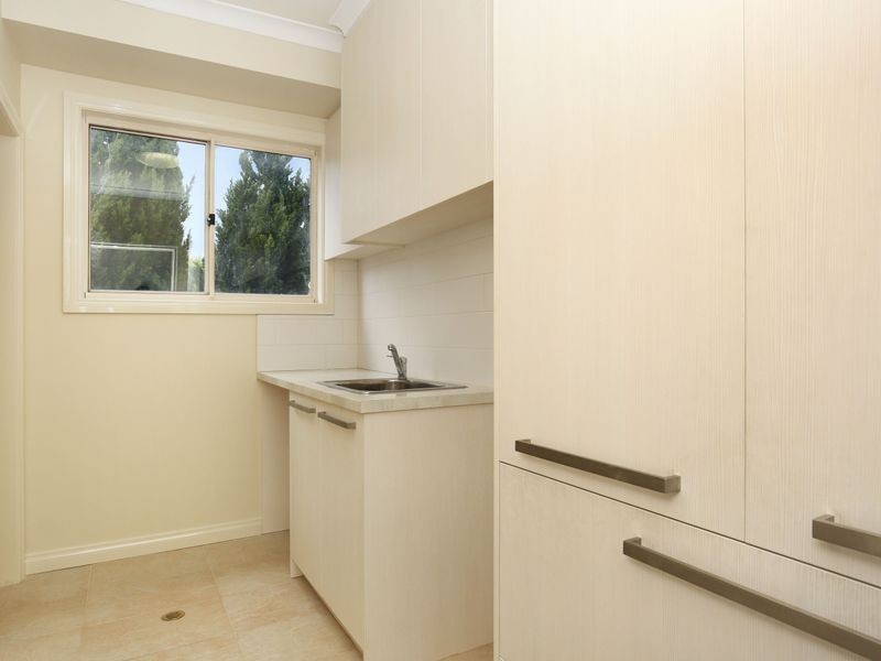 14 Honeyeater Terrace, South Morang VIC 3752