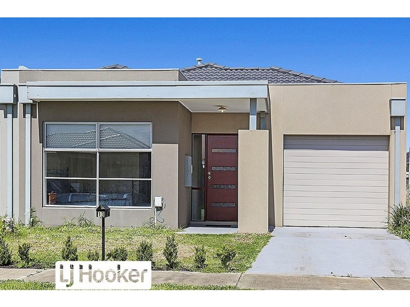 13 Muir Way, Mernda VIC 3754