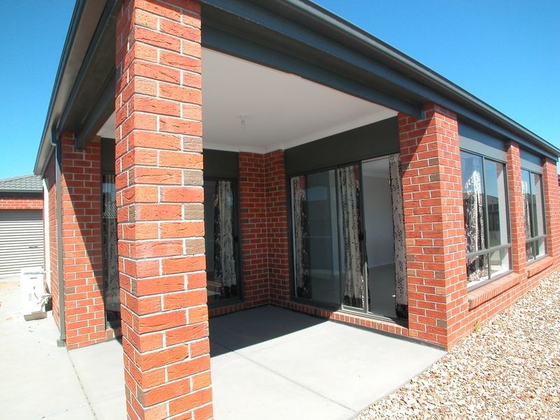 10 Borrack Crescent, Mernda VIC 3754