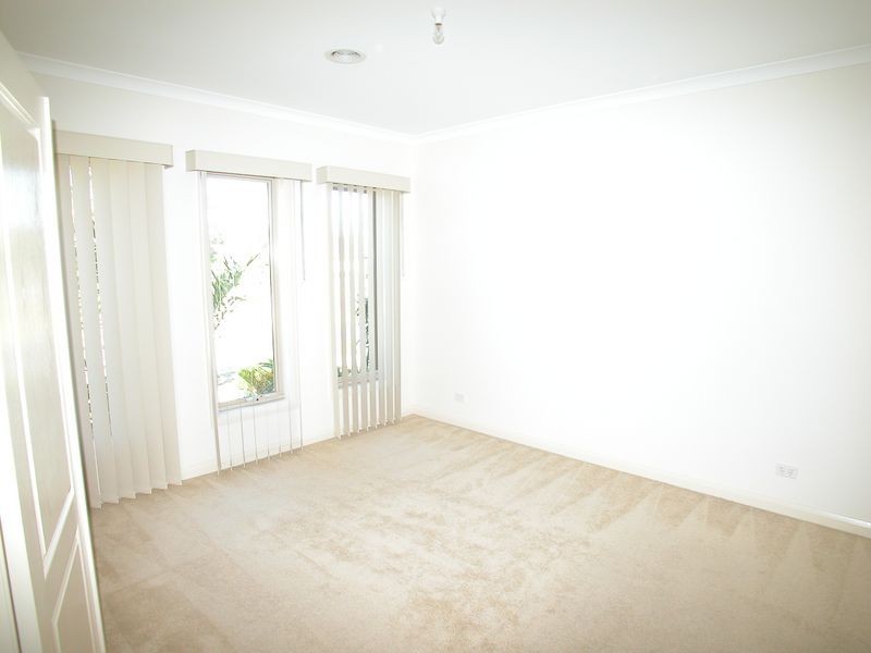 81 Vincent Drive, South Morang VIC 3752