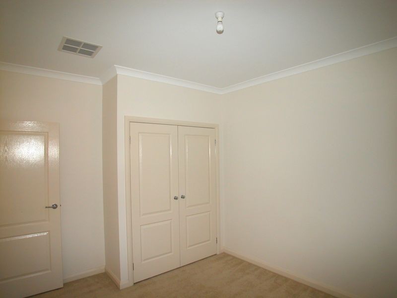 81 Vincent Drive, South Morang VIC 3752