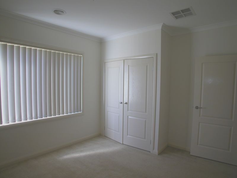 81 Vincent Drive, South Morang VIC 3752