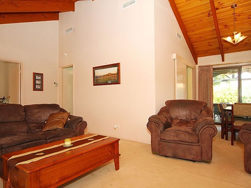 12 Bluegum Court, Mill Park VIC 3082