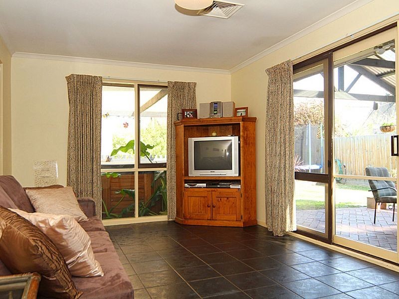 12 Bluegum Court, Mill Park VIC 3082