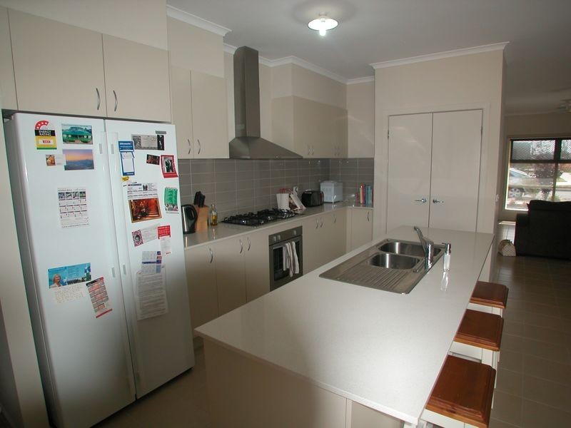 6 Lapis Chase, Epping VIC 3076