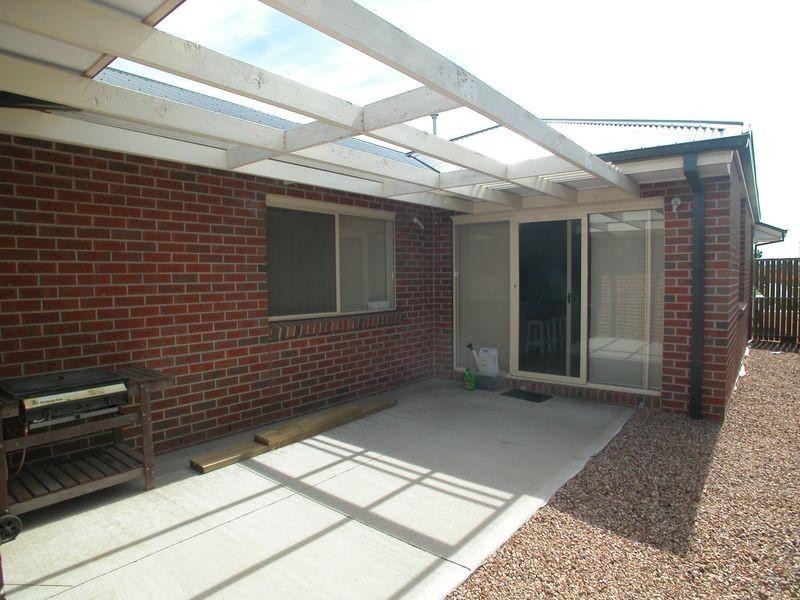 6 Lapis Chase, Epping VIC 3076