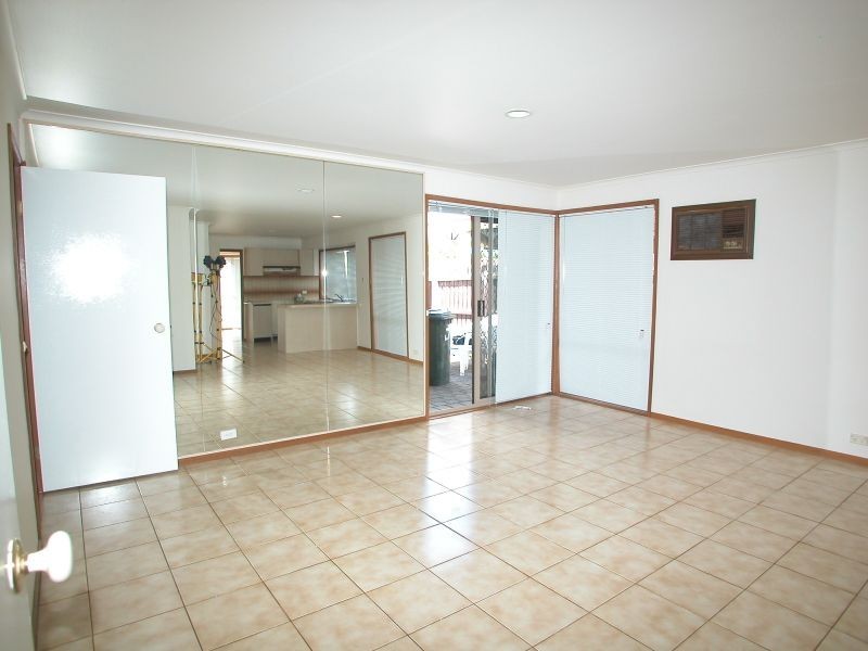 46 McLaughlin Crescent, Mill Park VIC 3082
