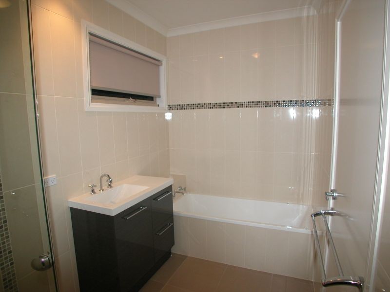 2/40 Home Street, Reservoir VIC 3073