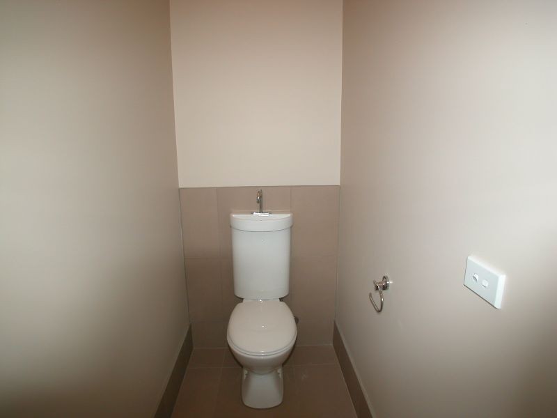 2/40 Home Street, Reservoir VIC 3073