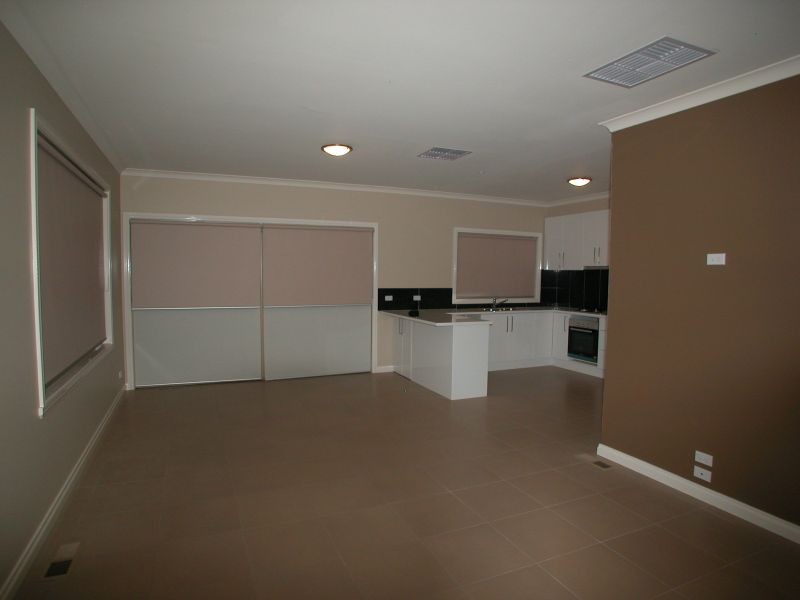 2/40 Home Street, Reservoir VIC 3073