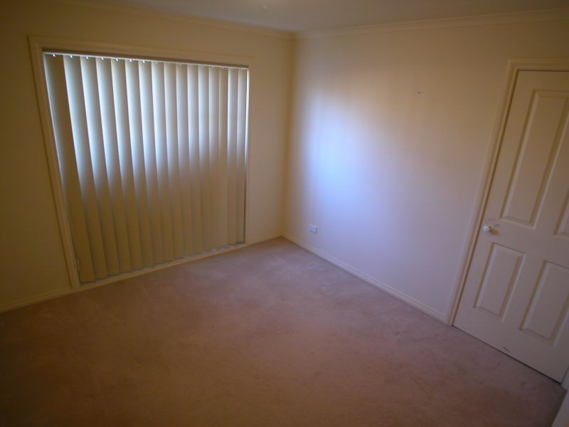 2/4 Capri Close, South Morang VIC 3752