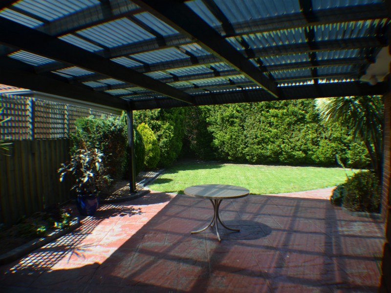 12 Fenech Close, Mill Park VIC 3082