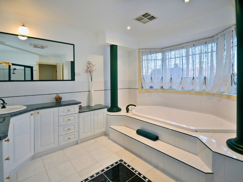 3 Truncata Court, Mill Park VIC 3082