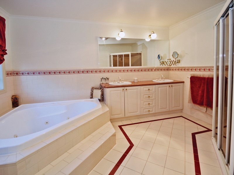 3 Truncata Court, Mill Park VIC 3082