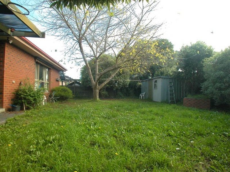 34 Moorhead Drive, Mill Park VIC 3082