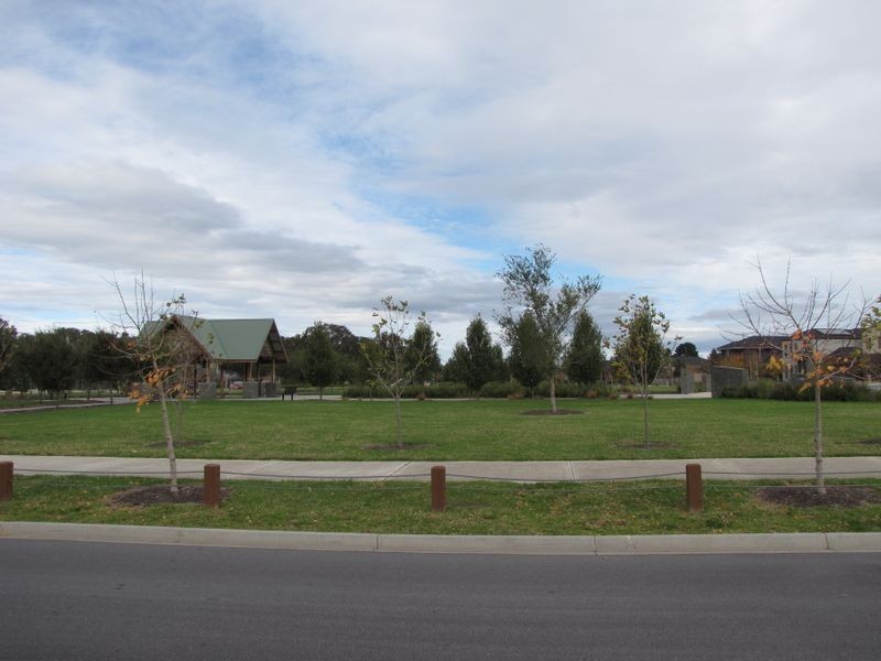 5 Hampden Green, South Morang VIC 3752