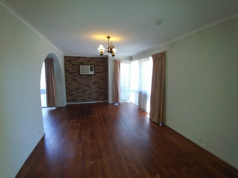 16 Blamey Avenue, Mill Park VIC 3082