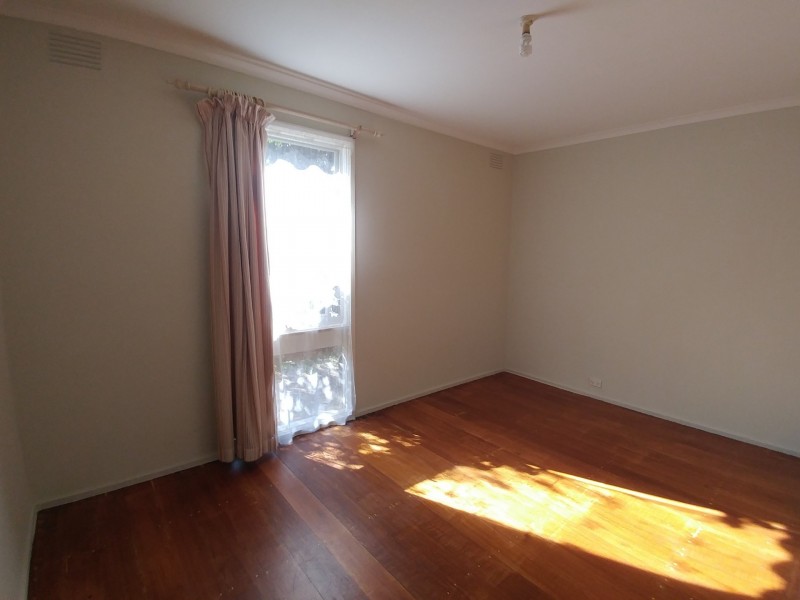 16 Blamey Avenue, Mill Park VIC 3082