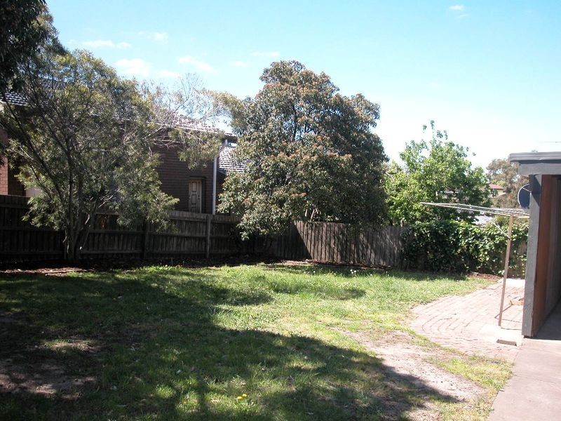 6 Mockridge Drive, Mill Park VIC 3082