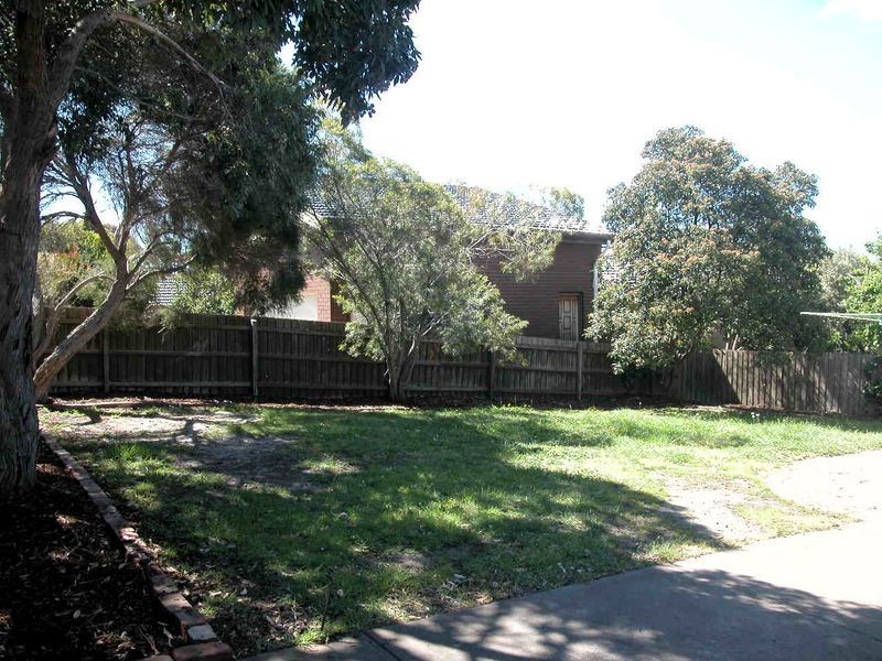 6 Mockridge Drive, Mill Park VIC 3082