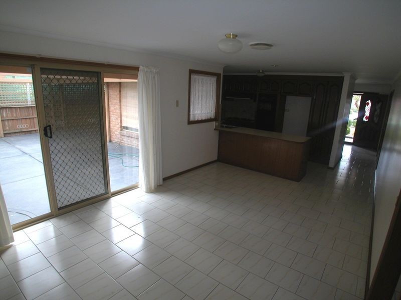 55 Hinkler Drive, Mill Park VIC 3082