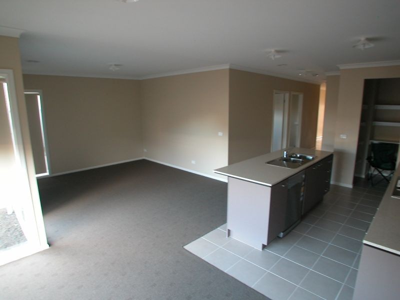 13 Muir Way, Mernda VIC 3754
