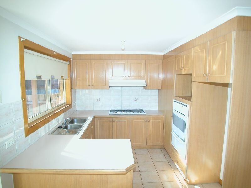 1/14 Rule Close, Mill Park VIC 3082